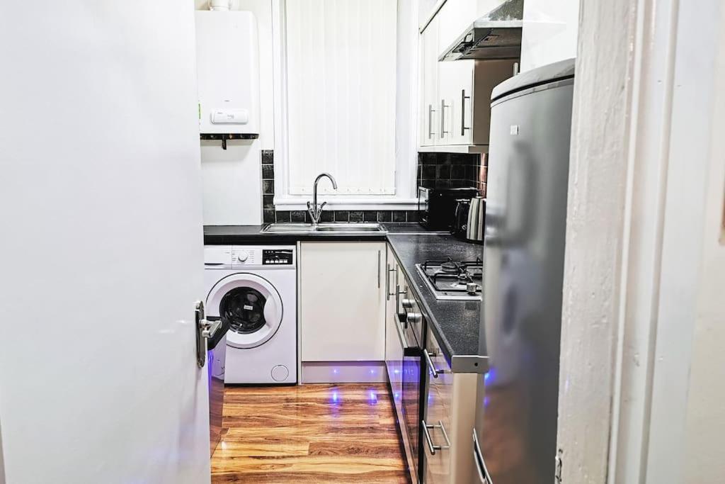 Glasgow Southside: Cosy 2 Bedroom Apartment Dış mekan fotoğraf