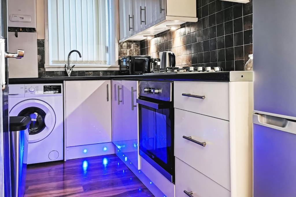 Glasgow Southside: Cosy 2 Bedroom Apartment Dış mekan fotoğraf