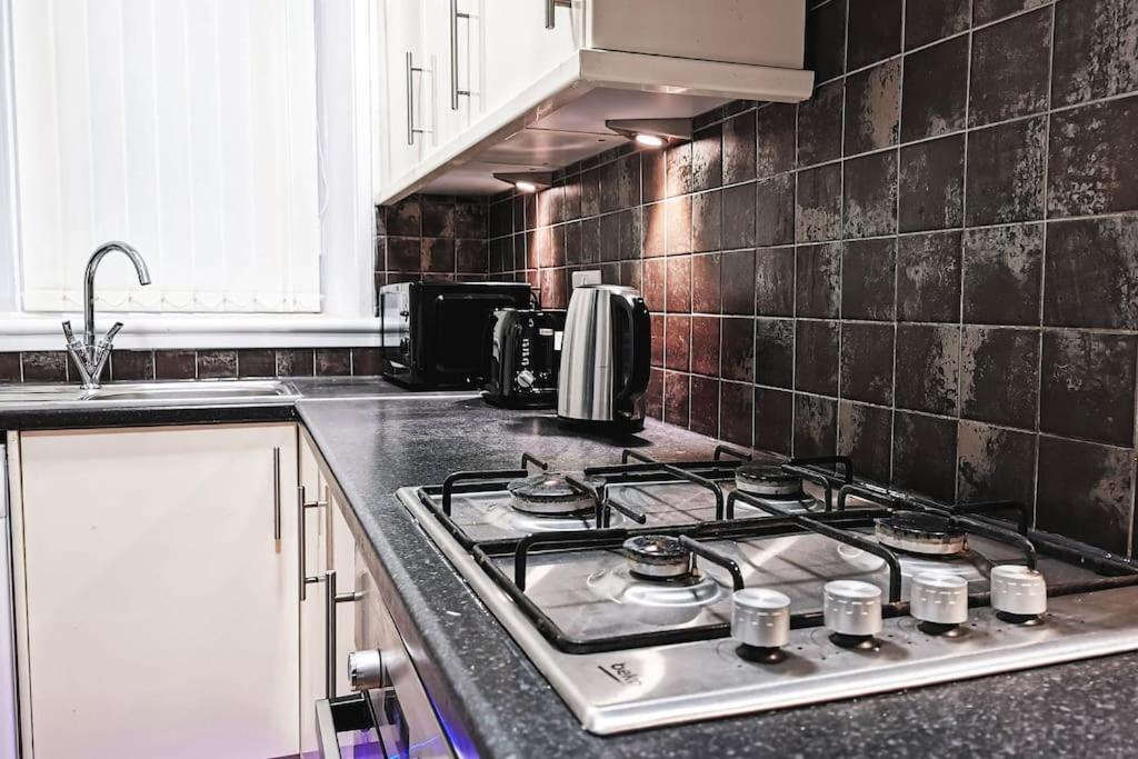 Glasgow Southside: Cosy 2 Bedroom Apartment Dış mekan fotoğraf